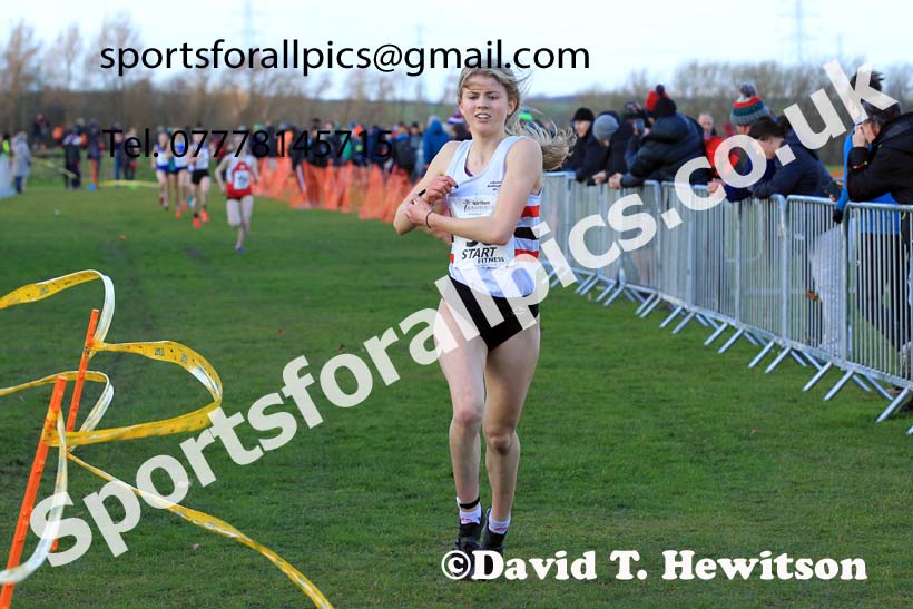 Womens under-17s 2022 Northern Cross Country Champs., Pontefract. Photo: David T. Hewitson/Sports for All Pics